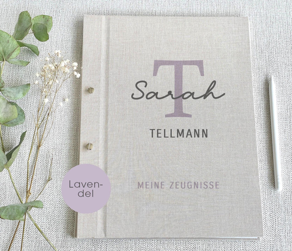 Zeugnisordner_Ben_mit_Monogramm
#v-zeugnis-mappe-lavendel
