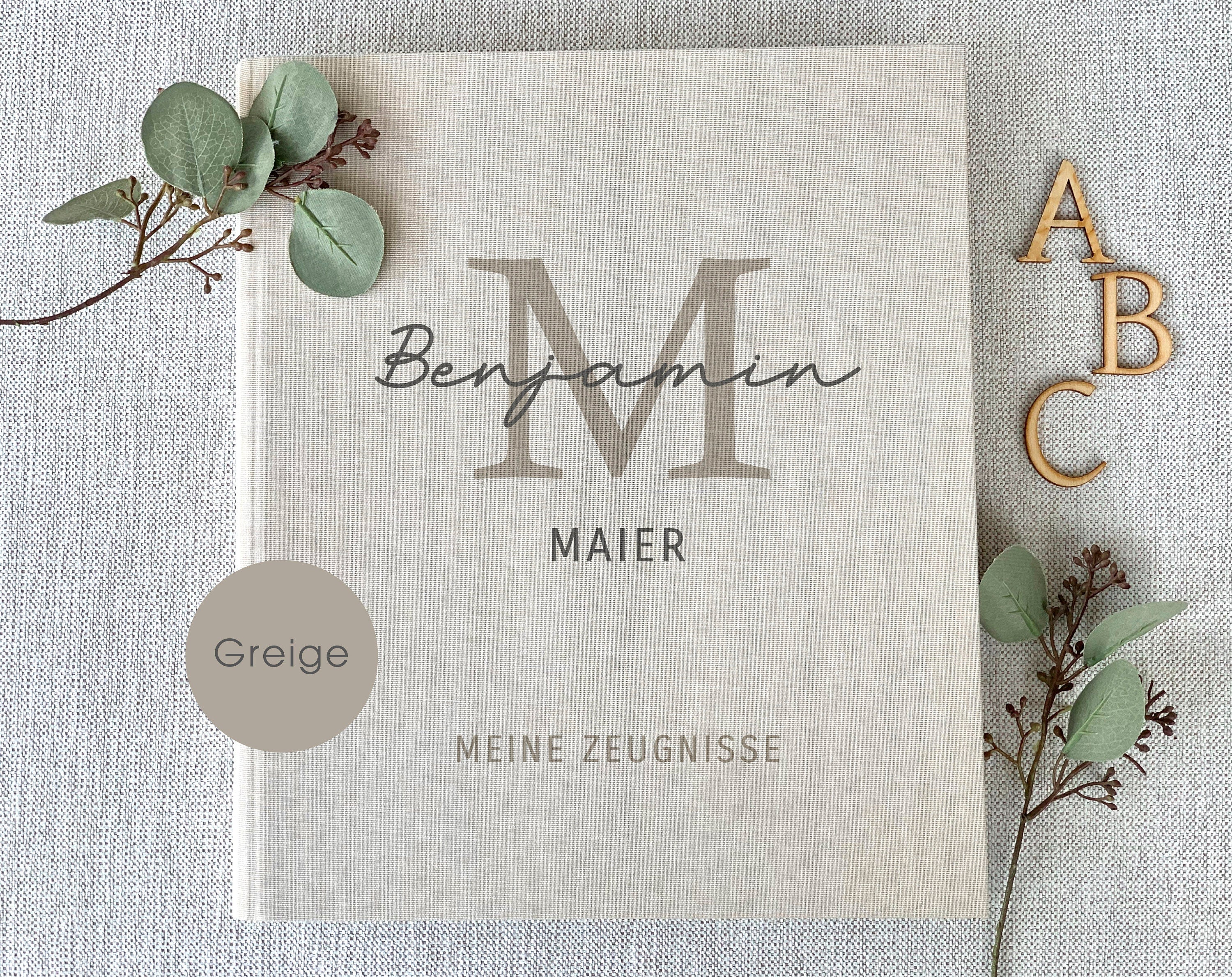 Zeugnisordner_Ben_mit_Monogramm
#v-zeugnis-ordner-greige